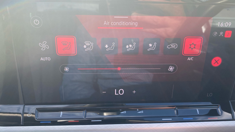 Volkswagen Golf 1.0 TSI Life 5dr Petrol Hatchback